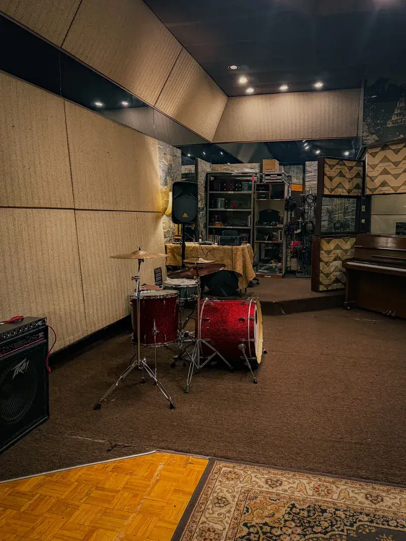 Fotografía del Estudio Phantom Records. 2026. Foto 11